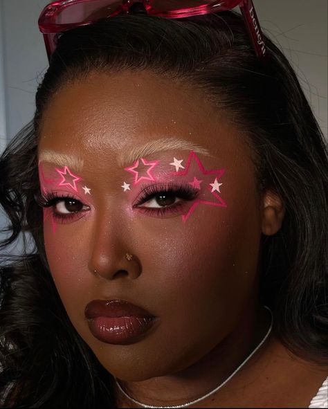 by donidarkowitz on instagram Artsy Makeup Look, Kosas Concealer, Western Barbie, Barbie Look, Artsy Makeup, Cute Eye Makeup, Rave Makeup, Barbie Makeup, Makeup For Black Skin