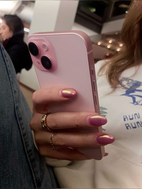 Iphone Obsession, Pretty Iphone Cases, Pink Apple, Pink Cases, Pink Girly Things, Pink Iphone, Everything Pink, Just Girly Things, Apple Products