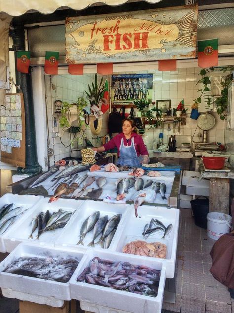 Food, Love, & Life: {travel} tasting port in porto, portugal Fishing Booth, Beer Cap Art, Seafood Shop, Portugal Food, Fish Stand, Northern Portugal, Grocery Store Design, Seafood Market, Fish Market