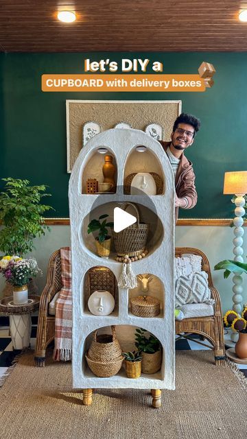 ABHINAV YADAV on Instagram: "कबाड़ and Bard helped me do a jugaad DIY 👨‍🎨 which sounded thoda impractical on paper first but when I got down to working, the cupboard came out beautifully well 🤩 That’s why second opinions zaroori hote hai and who better than BARD - bard.google.com @googleindia Ask him anything, anywhere with a picture, voice, text - it assists you like a true frand (try karna zaroor 🙌🏻) Here are all details for the CUP-BARD diy - ➡️ Use thick carton boxes (atleast 4 ply or more) for the base. Size aap small bhi bana sakte ho for your first attempt and shelves ke liye go for rounds & curves in different sizes. ➡️ Jigsaw cutter will give you neat edges and gets the cutting job done easily in minutes. But if you don’t have it, use a fresh knife. For adding depth in sh Cardboard Crafts For Home Decor, Boho Cupboard Ideas, Cupboard Decorating Ideas Diy, Cupboard Ideas For Small Bedroom, Diy With Cardboard Boxes Craft Ideas, Paper Mache Shelves, Carton Box Diy Decoration, Diy Carton Box Ideas, How To Make A Box Out Of Cardboard