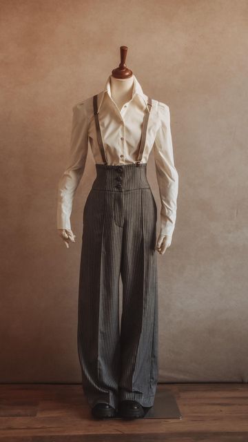 Unisex Victorian Outfits, 1890s Fashion Women Pants, Victorian Casual Wear, Victorian Fashion Casual, Victorian Era Inspired Outfits, Victorian Pants Women, Hogwarts Teacher Outfits, Outfit Ideas Victorian, Alchemist Aesthetic Outfit