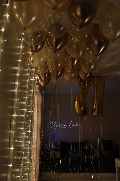 Gold And Brown Birthday Decor, Golden Bday Decoration, Brown Gold Birthday Theme, Gold And Glitter Party, Golden Sweet Sixteen Birthday, Party Backdrop Ideas Birthday, Golden 22nd Birthday Ideas, Golden Era Theme Party, Sweet Sixteen Gold Theme