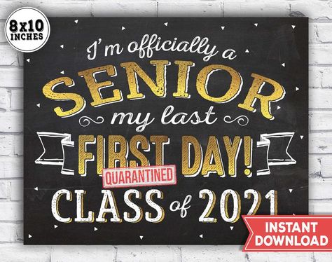 1st day of high school sign 2020 First Day of Senior year | Etsy 1st Day Of High School, First Day Of Freshman Year, High School Back To School, First Day Of Senior Year, Back To School Bash, Printable Photo Props, School Chalkboard, Virtual School, School Photo