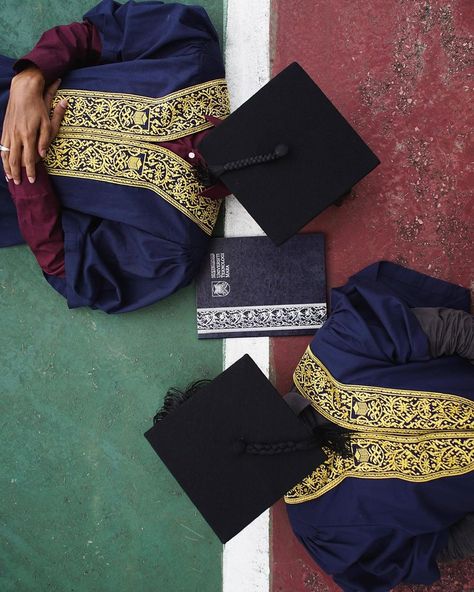 UiTM Preconvocation • • Pre/Post Convocation Uitm Graduation, Pre Convocation Photography, Pre Convo Photoshoot Idea Group, Convo Pose Ideas, Convocation Photography Picture Ideas, Convo Photoshoot Idea, Convocation Photoshoot Ideas, Preconvo Photoshoot, Pre Convo Photoshoot Idea