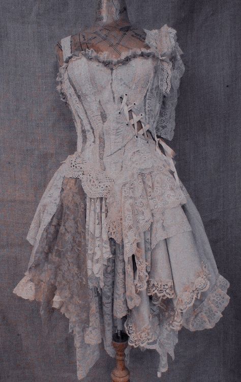 Ripped Wedding Dress, Torn Wedding Dress, Ripped White Dress, White Ripped Dress, Ripped Dress Aesthetic, Torn Dress Aesthetic, Torn Dress Drawing, Tim Burton Aesthetic Clothes, Tim Burton Clothes