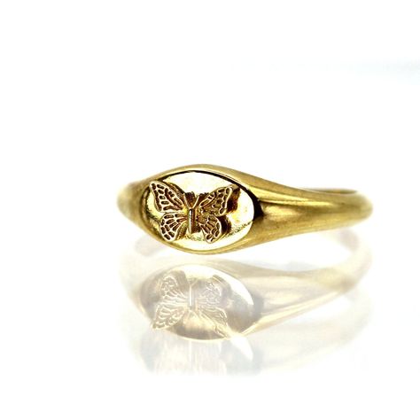 Honey Butterfly Signet Ring Butterfly Gold Ring 14k - Etsy Tiana Core, Gold Butterfly Ring, Collection Ideas, Signature Bracelet, Gold Rings Simple, Fine Gold Jewelry, Gold Color Ring, Gold Signet Ring, Local Jewelry