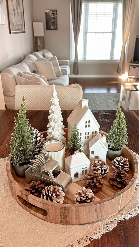 Christmas Decor Inspiration, Xmas Deco, Christmas Themes Decorations, Christmas Inspo, Christmas Decorations For The Home, Christmas Centerpieces, Christmas Table Decorations, Christmas Aesthetic, Christmas Deco