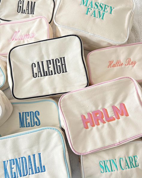 IT’S HEREEE!!! Embroidery is now available for canvas makeup bag collection and terry cloth totes! 🤩🤍🙌🏻 customize with your initials, name + more! SHOP NOW, these are going to go quick!🛍️ #kenzkustomz #embroidery #makeupbags Monogram Toiletry Bag, Makeup Bags Cute, Custom Makeup Bag, Modern Makeup, Neoprene Bag, Make Up Bags, Bachelorette Ideas, Canvas Makeup Bag, Merch Ideas