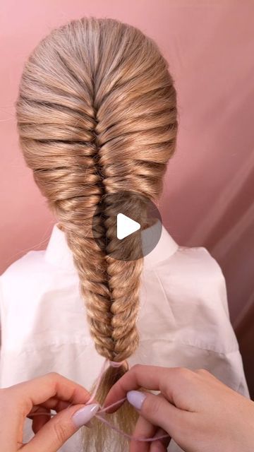 Fish Braids Hairstyles, Fish Braids Tutorial, Braided Hairstyles Fishtail, Fish Braid Tutorial, How To Do A Fishtail Braid, Dutch Fishtail Braid Tutorial, Fish Tail Hairstyles, Fish Braid Hairstyles, Fishtail Braid How To