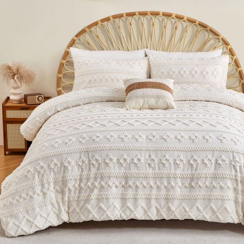 PRICES MAY VARY. Queen Comforter: Beige Comforter*1 - 90" x 90" and Pillow Case*2 - 20" x 30". Materials: ENJOHOS Comforter, the perfect addition to your bedding collection. Our comforter is not only stylish but also functional, making it a must-have for any season. Our boho bedding comforter sets crafted with high-quality 100% microfiber fiberfill, this lightweight yet cozy comforter offers superior warmth while remaining breathable. Boho Comforter: The boho comforter set queen is design with b Shabby Chic Comforter, Tufted Bedding, Boho Chic Bedroom Decor, Comforter Sets Boho, Beige Comforter, White Bedspreads, King Size Comforter Sets, Boho Comforters, King Size Comforters