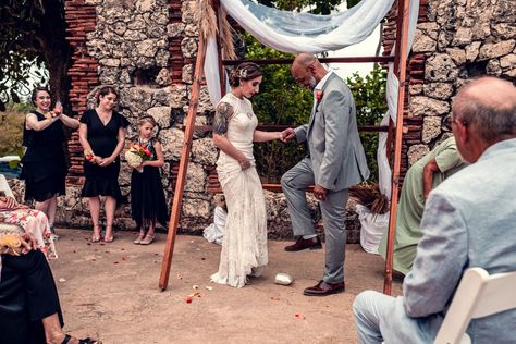 Taino Wedding, Puerto Rican Wedding Ideas, Puerto Rican Wedding Favors, Puerto Rican Wedding Traditions, Traditional Puerto Rican Wedding, Condado Vanderbilt Puerto Rico Weddings, Ring Warming Ceremony, Wedding In Puerto Rico, Beach Ceremony