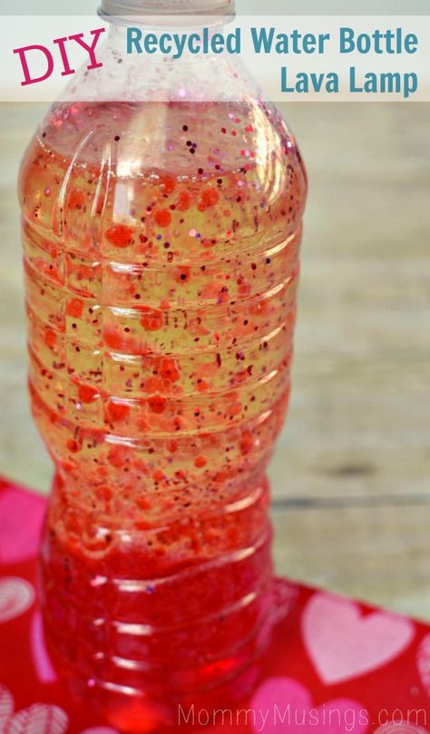 Water Bottle Lava Lamp, Lava Lamp For Kids, Lava Lamp Experiment, Make A Lava Lamp, Market Day Ideas, Recycle Water Bottles, Water Bottle Crafts, Diy Water Bottle, Science Crafts