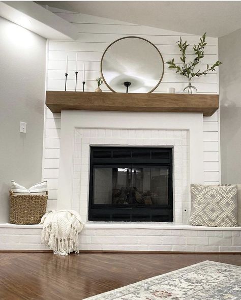 Corner Fireplace Makeover, Corner Fireplace Living Room, Modern Farmhouse Fireplace, White Brick Fireplace, Fireplace Redo, Diy Fireplace Makeover, Fireplace Update, Brick Fireplace Makeover, Shiplap Fireplace