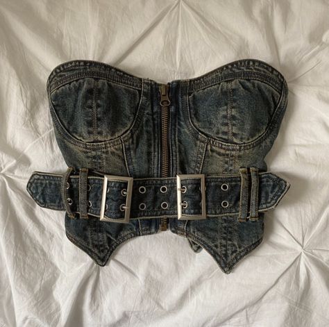 Corset Y2k Outfit, Y2k Corset Outfit, Jean Corset Outfit, Corset Top Aesthetic, Corset Top Diy, Denim Corset Outfit, Jean Corset Top, Corset Jean, Corset Grunge