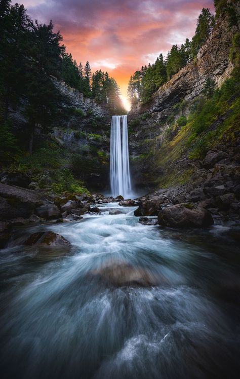 Photos In Nature, Waterfall Wallpaper, Waterfall Pictures, Beautiful Scenery Photography, Mystical Places, Waterfall Adventure, Landscape Art Painting, Beautiful Landscape Wallpaper, Phone Wallpaper Images