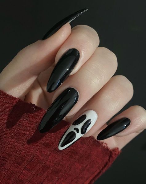 Xl Goth Nails, Nail Art Designs At Home, Fun Halloween Nails, Paznokcie Hello Kitty, Horror Nails, Goth Nails, Grunge Nails, Halloween Nail, Fire Nails