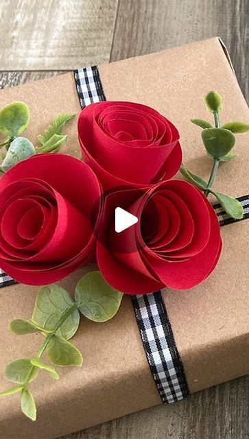 Gift Wrapping Love on Instagram: "Full Video: 6 Easy Gift Topper Ideas | Gift Wrapping | Paper Craft Ideas ➥ https://youtu.be/7lv7yyc99gs 🌹 Link to video above. Please copy and paste or follow link in bio to the Gift Wrapping Love YouTube library. . . . #giftwrapping #giftwrappingideas #gifttoppers #christmas #christmas2023 #christmasdiy #giftpackaging #holidaydecor #paperflowers #paperroses #paperrose #gifttoppers #christmascrafts #papercrafts" Best Gift Wrapping Ideas Creative, Laptop Gift Wrapping Ideas, Diy Christmas Bags Gift Wrapping Papers, Wrapping Christmas Presents Ideas Videos, Unique Gift Wrapping Ideas Diy Creative, Fun Christmas Gift Wrapping Ideas, Wedding Wrapping Ideas, Tissue Paper Wrapping Ideas, Creative Wrapping Ideas Christmas