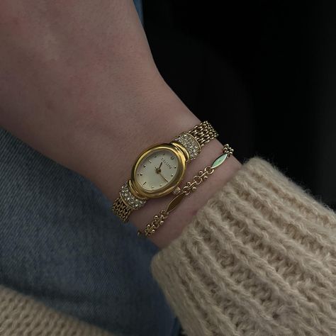 Vintage Elgin Watch BEAUTIFUL Elgin watch All stones... - Depop Vintage Women Watch, Vintage Wrist Watch, Elgin Watch, Vintage Gold Watch, Magical Jewelry, Dope Jewelry, Classy Jewelry, Jewelry Lookbook, Purse Accessories