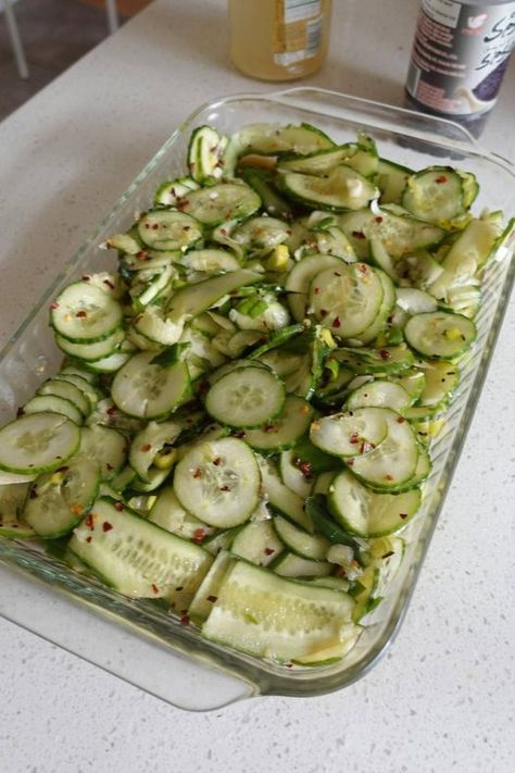 Weight Watchers Daily Recipes | This healthy Cucumbers with a BANG | Facebook Cucumber Snacks, Spicy Cucumber Salad, Vegan Recipes Beginner, Nutritious Snacks, Grilled Vegetables, Cucumber Salad, Recipes For Beginners, Afternoon Snacks, Base Foods