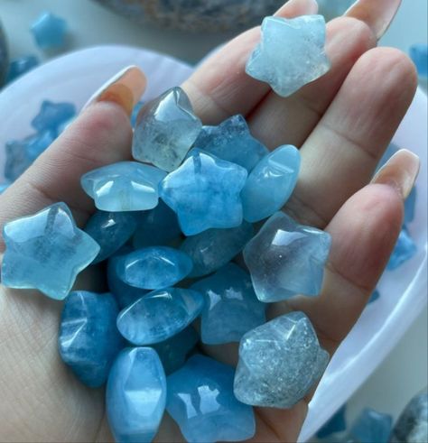 A Complete Guide to March Birthstone - Aquamarine Crystal Aesthetic, Pretty Rocks, Aquamarine Crystal, I Want To Eat, Crystal Stars, Crystal Gems, Blue Aesthetic, Pretty Jewellery, Rocks And Minerals