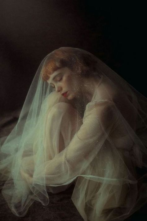 Pre Raphaelite Photoshoot, Muse Photoshoot Ideas, Ethereal Photoshoot Studio, Rebirth Photoshoot Ideas, Vulnerable Photoshoot, Dreamy Studio Photoshoot, Tulle Photoshoot Ideas, Dreamy Photoshoot Fairytale, Dreamy Photography Aesthetic