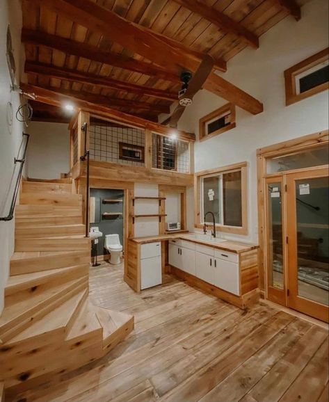 Tiny House Camper, Tiny Houses For Rent, Tiny House Interior Design, Shed To Tiny House, Tiny House Loft, Tiny House Layout, Loft Bedroom, Traditional Cottage, Tiny House Inspiration