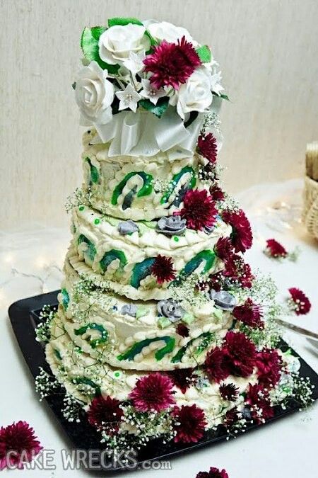 Wedding Cake Fails, Bad Cake, Ugly Wedding, Cakes Gone Wrong, Ugly Cake, Cake Wreck, Cake Disasters, Tacky Wedding, Funny Cakes