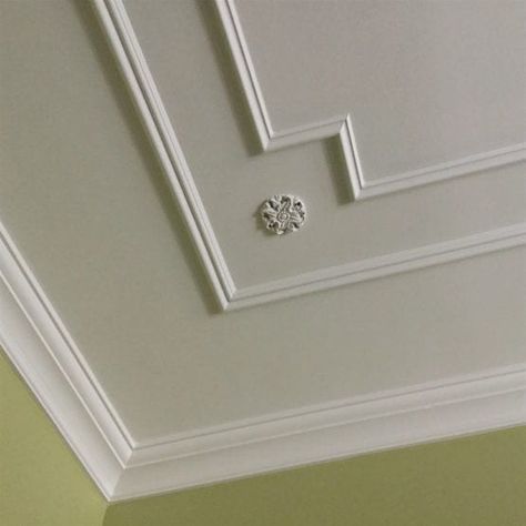 Decorative Ceiling Moulding, Dining Room Pop Design, Pop Carnish Design, Moulding Ceiling Design, Pop Molding Design, Room Pop Designs, Moulding On Ceiling, Ceiling Moulding Design, Ceiling Molding Design