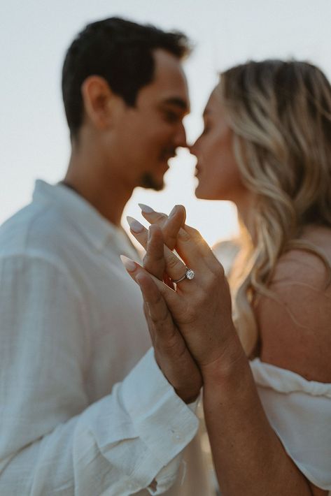 Dreamy engagement photos at Lake Tahoe are just what the soul needs! Shannon and Luke's Lake Tahoe engagement photos turned out so good! Obsessed with this adventure engagement session out on the lake and in the trees. If you're looking for some artsy engagement photos, check out my blog! Engagement Photo Shoot Aesthetic, Engagement Photos With Ring, Photography Engagement Poses, Photo Engagement, Engagement Photo Shoots, Sunset Pictures Couple, Engagement Pictures Inspiration, Engagement Shots Photo Poses, Best Engagement Photo Poses