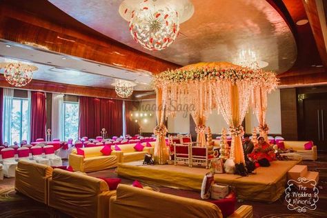 Indoor Mandap, Mandap Decoration Ideas, Hanging Floral Decor, Mandap Decoration, Indoor Wedding Decorations, Mandap Design, Bride Entry, Wedding Hall Decorations, Wedding Stage Decor