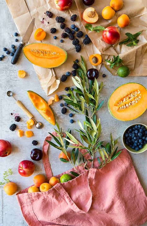 Food Flatlay, Fruit Shop, Food Photography Inspiration, Fruit Photography, Dutch Baby, Food Photography Styling, Fruit And Veg, Beautiful Food, Smoothie Diet