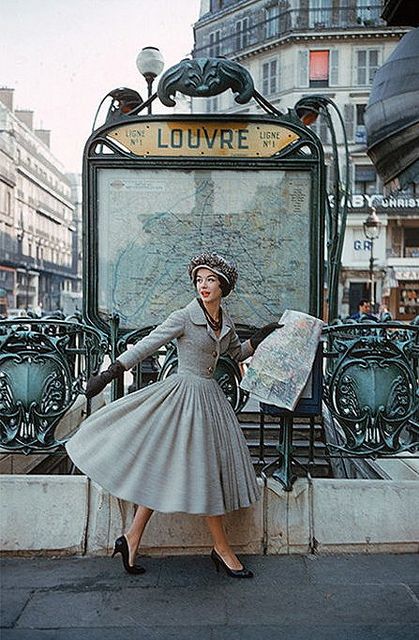 I've been there.  But alas, I didn't look quite this fabulous. Boutique Hotel Paris, Bridget Bardot, Glamour Vintage, Fotografi Vintage, Look Retro, Paris Mode, 50 Style, Vestidos Vintage, Pencil Skirts