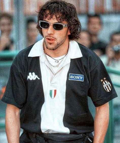 Old Football Players, 750 Amazon Gift Card, 750 Shein Gift Card, Shein Gift Card, Alessandro Del Piero, Football Players Photos, Football Jersey Outfit, Classy Clothing, Football Photography