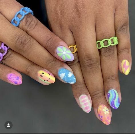 Fun Leopard Print Nails, Bright Fun Nails Summer, Neon Smiley Face Nails, Neon Nails With Design, Short Crazy Nails, Cute Funky Nails Summer, Bright Fun Nails, Bright Nails For Summer, Happy Face Nails