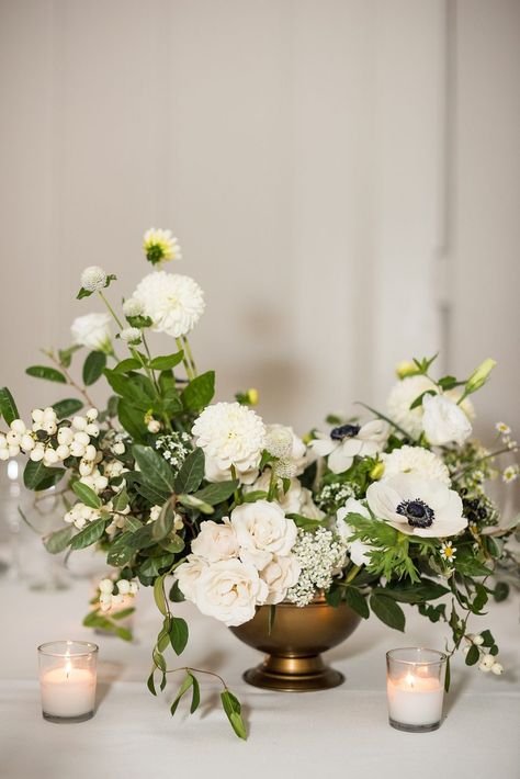 Anemone Centerpiece, Table Setting Guide, Anemone Wedding, Formal Table Setting, Hamptons Wedding, Marriage Material, View Photography, Wedding Flower Inspiration, Floral Arrangements Wedding