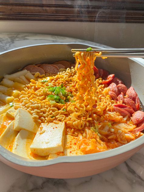 Budae-Jjigae (Korean Army Stew) - Cook With Dana Essen, Budae Jjigae Aesthetic, Aesthetic Asian Food, Food Noise, Korean Army Stew, Budae Jjigae, Spring Haircut, Food Museum, Army Stew