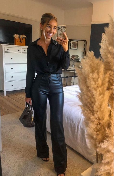 211 All black Outfits Ideas for Ladies to See Before You Go Out – Grand Goldman Elegantes Party Outfit, Elegantes Outfit Damen, Lederhosen Outfit, Alledaagse Outfits, Populaire Outfits, Ținută Casual, Stylish Work Outfits, Looks Black, Modieuze Outfits