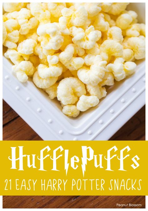 Hufflepuffs: A ridiculously easy Harry Potter snacks idea for movie night. #harrypotterideas #harrypottersnacks Easy Harry Potter Food Party Ideas, Hufflepuff Snacks, Griffindor Food Ideas, Hufflepuff Food Ideas, Hufflepuff Recipes, Easy Harry Potter Food Ideas, Gryffindor Themed Snacks, Easy Harry Potter Treats, Easy Harry Potter Themed Snacks