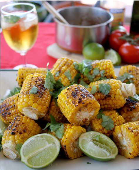 Summer eats: BBQ Corn With Mexican Spicy Butter & Lime Spicy Butter, Bbq Corn, Bar Buffet, Lime Recipes, Taco Bar, Summer Grilling, Snacks Für Party, Goulash, Grilled Corn