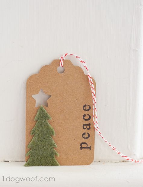 Homemade Christmas Gift Tags, Homemade Gift Tags, Homemade Christmas Gift, Christmas Tree Lots, Handmade Gift Tags, Holiday Tags, Felt Christmas Tree, Homemade Christmas Gifts, Noel Christmas