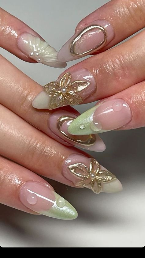 nail art Hozier Nails, Chrome Summer Nails, Summer Chrome Nails, Chrome Nail Designs, Old Money Nails, Chrome Manicure, White Chrome Nails, Blue Chrome Nails, Money Nails