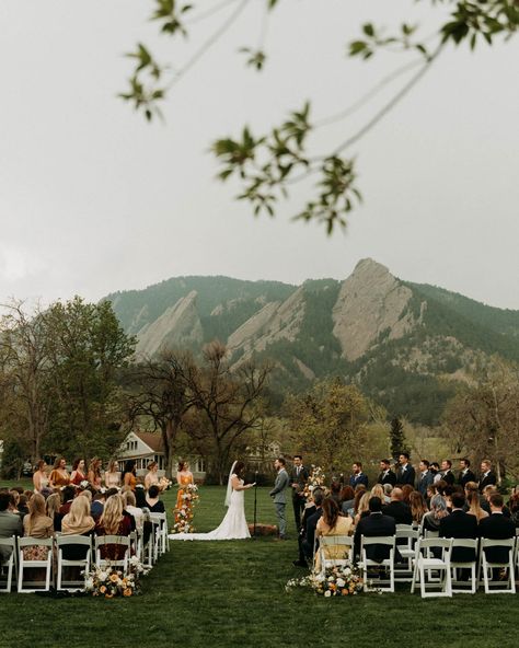 The Best Colorado Micro Wedding Locations Micro Wedding Ideas Colorado, Colorado Outdoor Wedding Venues, Elopement Venue Ideas, Micro Colorado Wedding, Fall Wedding In Colorado, Intimate Wedding Colorado, Simple Colorado Wedding, March Mountain Wedding, Affordable Colorado Wedding Venues