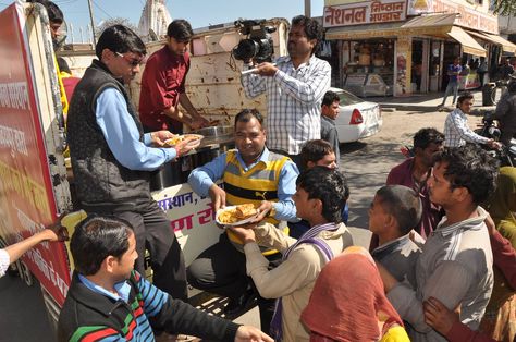 Narayan Seva Sansthan is working on its motto that nobody should sleep hungry in the city. And for this it is daily serving food among more than 500 poor and helpless hungry people.  If you also want to be part of this sacred work, then join us, donate us on: http://www.narayanseva.org/donation/donation.html ‪#‎NarayanRoti‬ ‪#‎SocialService‬ ‪#‎FeedHungry‬ Poor People Photography, Hungry People, Dream Book, People Eating, Poor People, Udaipur, Serving Food, People Photography, The City