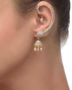 Indian ear cuff with jumki. Diamond Earrings Design, Indian Jewellery Design Earrings, Antique Jewelry Indian, Gold Bride Jewelry, Cuff Jewelry, Bangles Jewelry Designs, Gold Jewelry Simple, Ear Cuff Earings, Jewelry Design Earrings