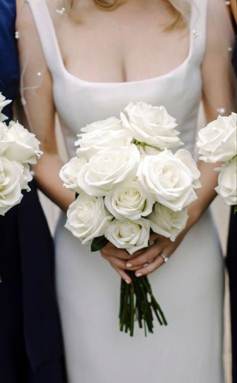 Bride Bouquet Roses White, Timeless White Wedding Flowers, Minimalist White Rose Bouquet, Simple Rose Wedding Bouquet, Large White Rose Bouquet, Elegant White Bouquet Wedding, White Rose Wedding Boquet, Minimalist Wedding Flowers Bouquets, Minimalist White Bouquet