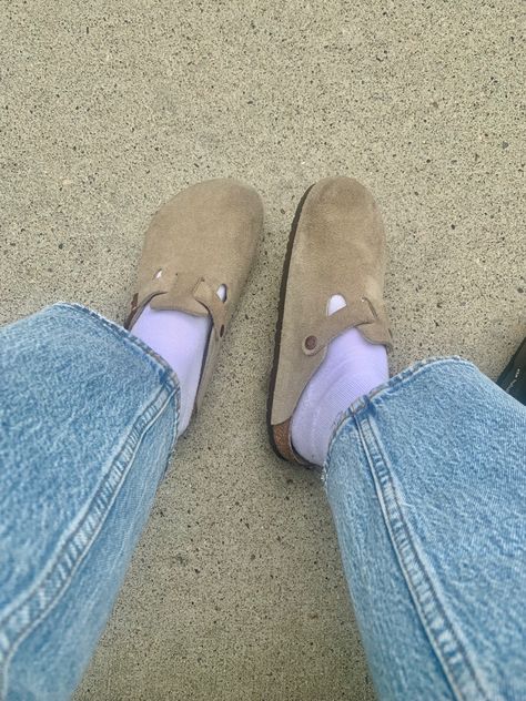 Taupe birkenstock outfit