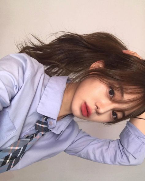 Korean Haircuts With Bangs, Bangs Hairstyles Korean, Korean Haircut Bangs, Korean Hairstyle With Bangs, Bangs On Square Face, Haircut Ideas Asian, Korean Haircuts For Women, Square Face Bangs, Bangs Square Face