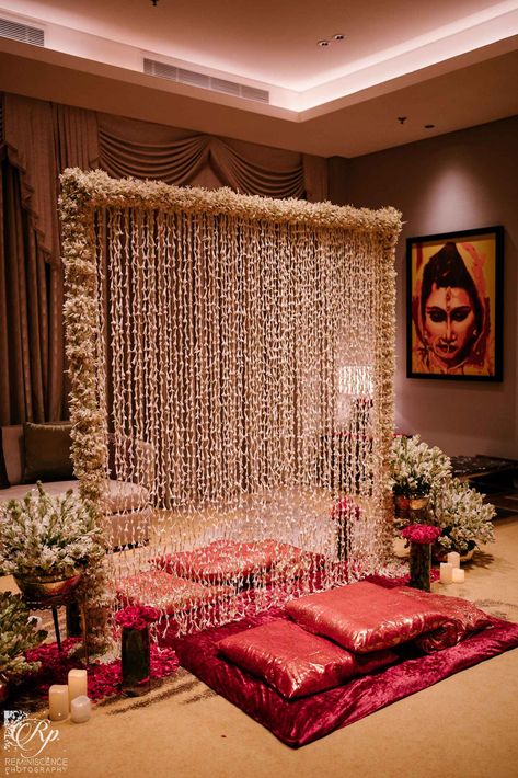 Bangladeshi Bride’s Stunning Pastel Looks For Her Nikaah - ShaadiWish Bangladeshi Wedding Decoration, Nikaah Home Decoration, Nikha Decoration Ideas, Nikah Partition Decor, Nikkah Partition Decor, Pakistani Nikah Decoration, Home Nikkah Decor, Simple Nikkah Decor, Nikkah Decor Ideas