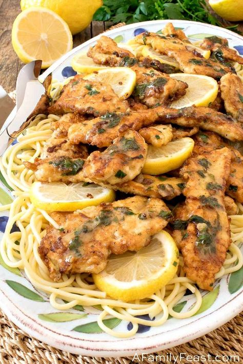 Chicken Limone is elegant enough for a dinner party, but easy enough to make for dinner any day of the week. Chicken Limone, Family Style Dinner, Family Feast, Italian Dinner, Recipe Chicken, Think Food, Boneless Chicken Breast, Salad Side Dishes, Boneless Chicken