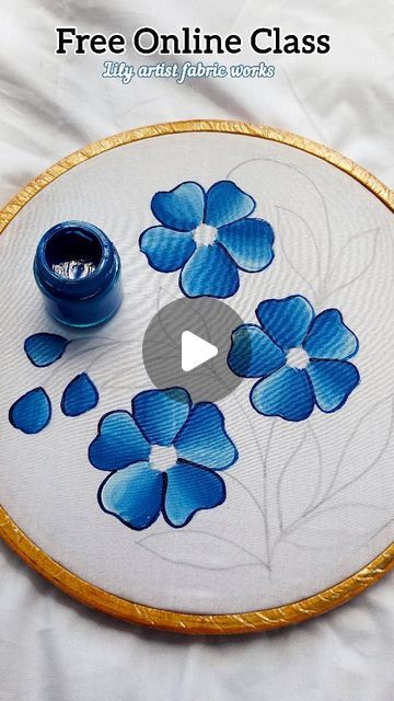 Sketch For Fabric Painting, Painting For Class 5, Fabric Paint On Clothes, Frabic Paint Pictures, Fabric Painting Flowers Design, Fabric Paint Designs On Cloth, Cloth Painting Designs, Cloth Painting Fabrics, Free Hand Painting On Fabric